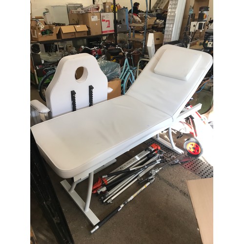 2443 - White vinyl massage/therapy table