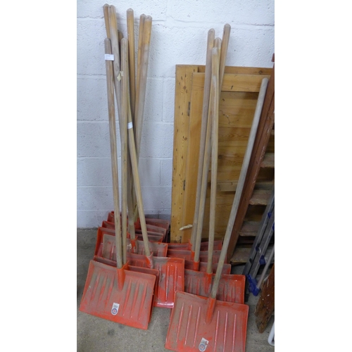 2490 - 12 snow shovels/scoops