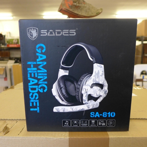 2471 - Box of 18 Sades unused sealed headsets