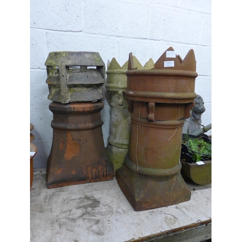 2513 - Three ceramic 50cm chimney pots and a chimney topper