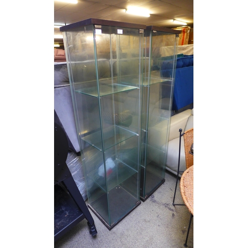 1645 - A pair of glass display cabinets