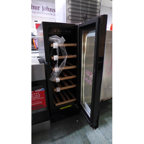 3207 - Undercounter wine fridge - Damaged Door - (L222) * This lot is subject to vat