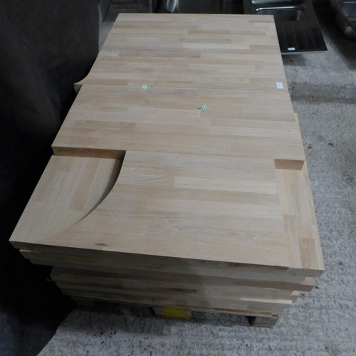 3232 - Pallet Of Misc Solid Oak Off Cuts * This lot is subject to VAT