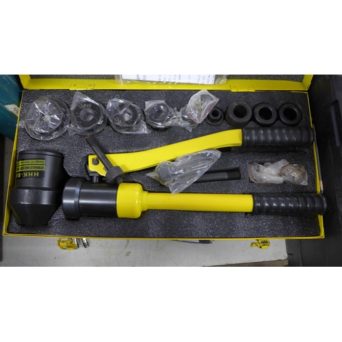 2039 - 11 Tonne hydraulic knockout panel puncher kit