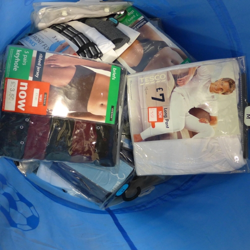 2129 - Approx.  30 packs of sealed men's pants