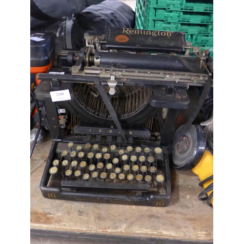 2188 - Vintage Remington typewriter