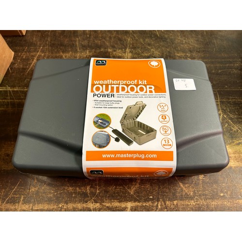 2045 - Masterplug weatherproof outdoor IP54 power kit with 4-socket 10m extension lead (Unused)