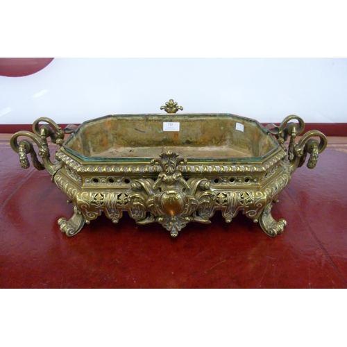 332 - A 19th Century French ormolu centrepiece