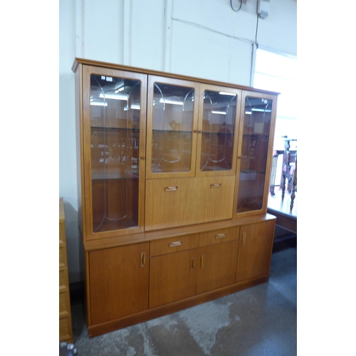 91 - A G-Plan teak room divider