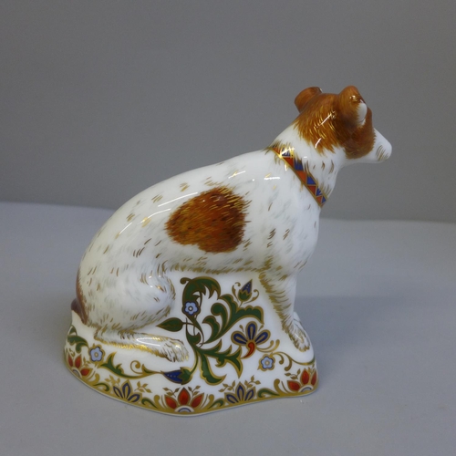 651 - A Royal Crown Derby paperweight, Jackie, Pre-release of 300 Jack Russells for Roberts China, USA, bo... 