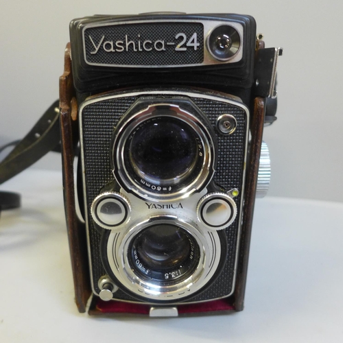 703 - A Yashica-24 TLR camera, cased