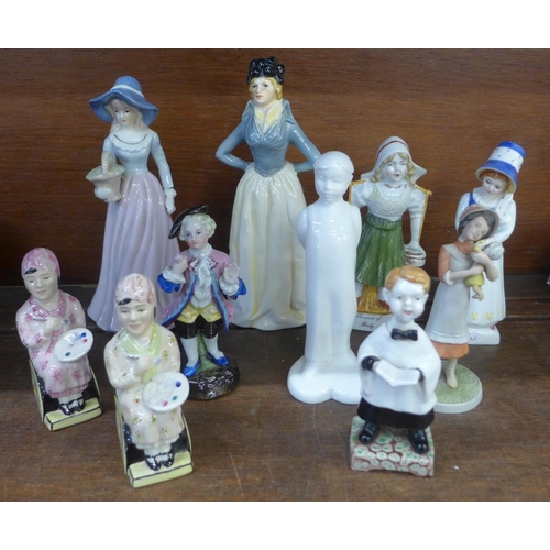 707 - A collection of Royal Doulton, Kevin Francis, Goebel, Wedgwood and other figures