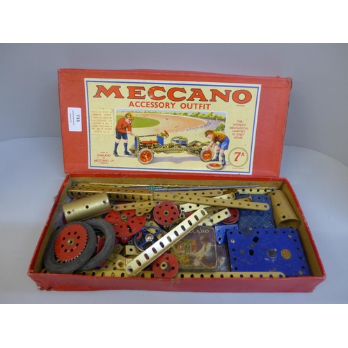 733 - A late 1930's Meccano 7A outfit