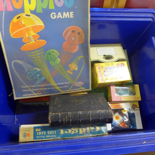 734D - A box of vintage games including Poppin Hoppies