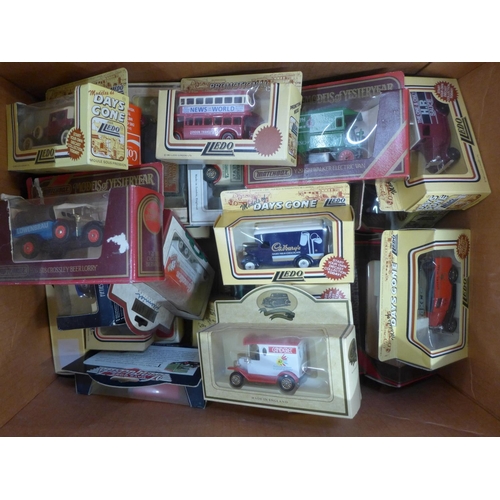 789 - 34 boxed Lledo Models of Yesteryear and Days Gone and others including Coca Cola, etc.