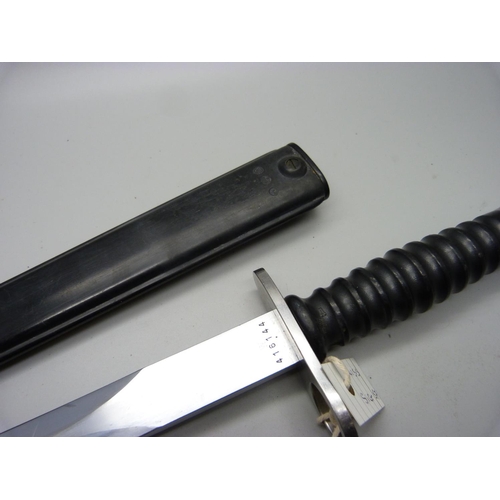 840 - A Swiss bayonet and scabbard