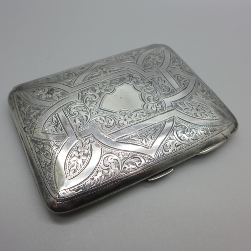 876 - A finely engraved cigarette case, Birmingham 1903, 64g