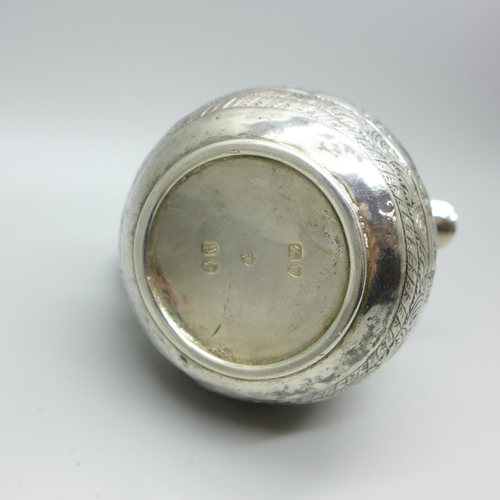 879 - A silver jug, George Fox maker, London 1870, 91g