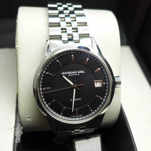 894 - A Raymond Weil Geneve stainless steel dress wristwatch, boxed  * This lot is subject to VAT