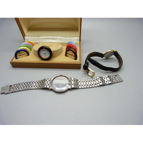 926 - Three lady's Gucci wristwatches