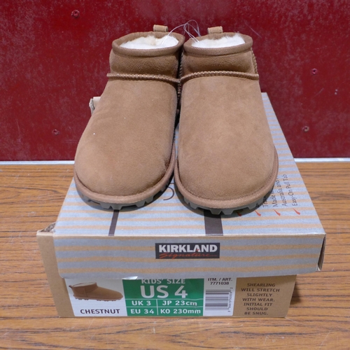 3115 - Pair of children's chestnut Shearling boots, UK size 3 * this lot is subject to VAT