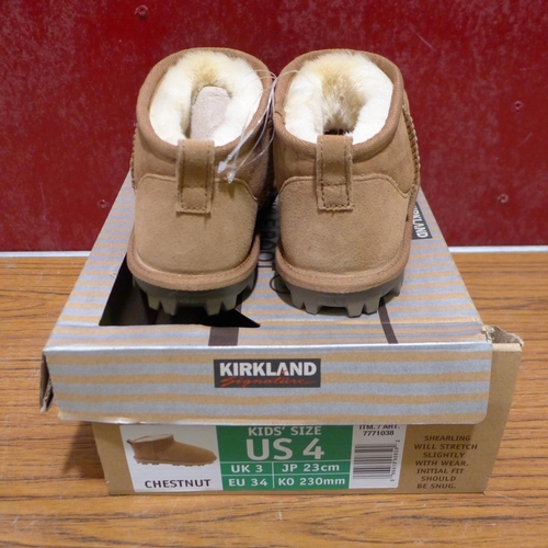 3115 - Pair of children's chestnut Shearling boots, UK size 3 * this lot is subject to VAT