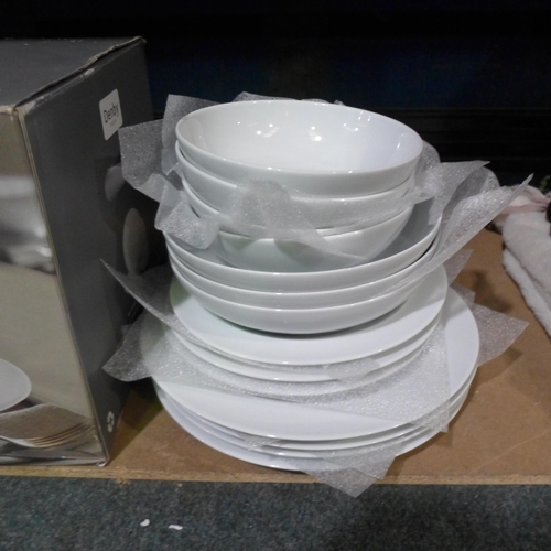 3017 - Denby White Porcelain Dinnerware   (283-9) * This lot is subject to VAT