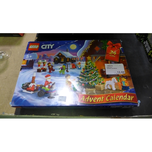 3055 - Lego City Advent Calendar and Stickle Bricks Mega Pack (283-16,18) * This lot is subject to VAT