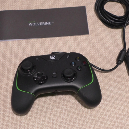 3066 - Razer Xbox One Controller (Wolverine)    (283-256) * This lot is subject to VAT