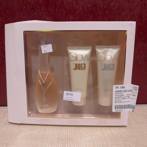 3070 - Jennifer Lopez Glow Giftset   (283-385) * This lot is subject to VAT