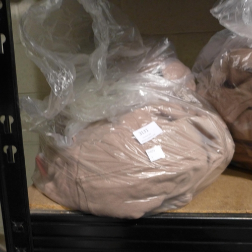 3131 - Bag of mixed sized brown buffalo ladies tops