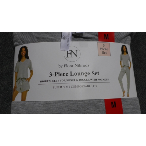 3148 - Box of medium flora Nikrooz 3 piece lounge sets