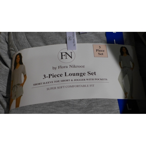 3150 - Box of mixed sized flora Nikrooz 3 piece lounge sets