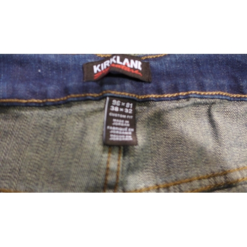 3151 - Box of mixed sized Kirkland signature mens jeans