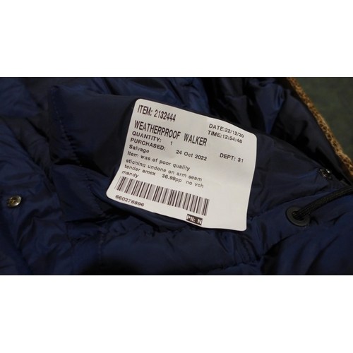 3176 - Box of mixed sized ladies coats/jackets