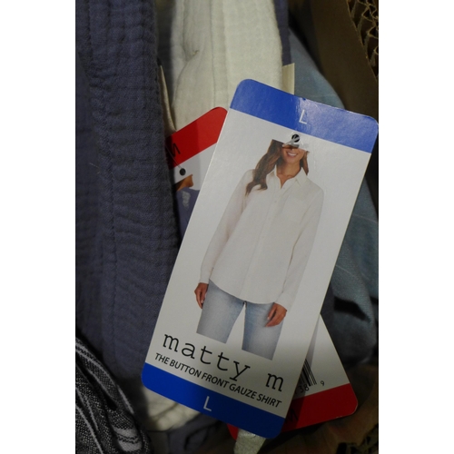 3177 - Box of mixed sized ladies clothing