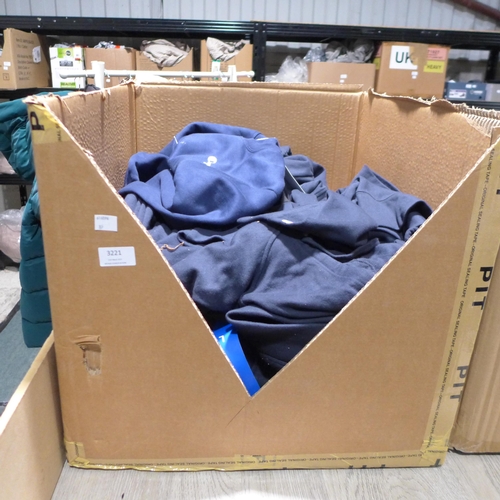 3221 - Box of mixed sized navy mens Champion clothing