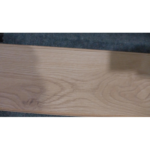 3253 - Laminate Light Oak Oslo Flooring   (283-250) * This lot is subject to VAT