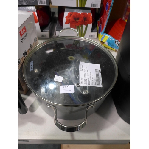 3255 - The Rock Stock Pot With Lid (6.9l)  (283-245) * This lot is subject to VAT