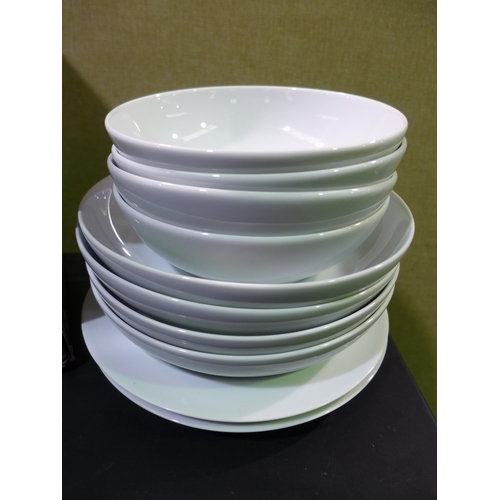 3314 - Denby White Porcelain Dinnerware   (283-459) * This lot is subject to VAT