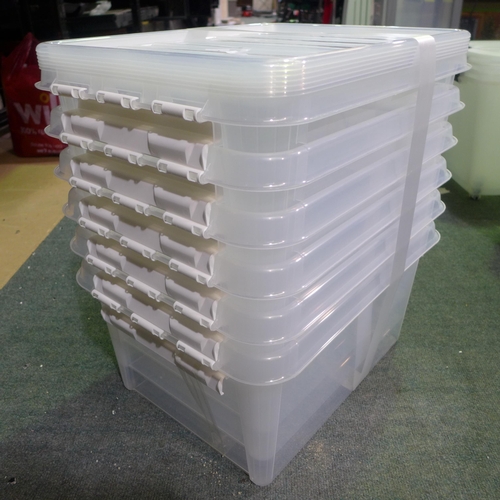 3337 - 6 Clear storage containers with lids