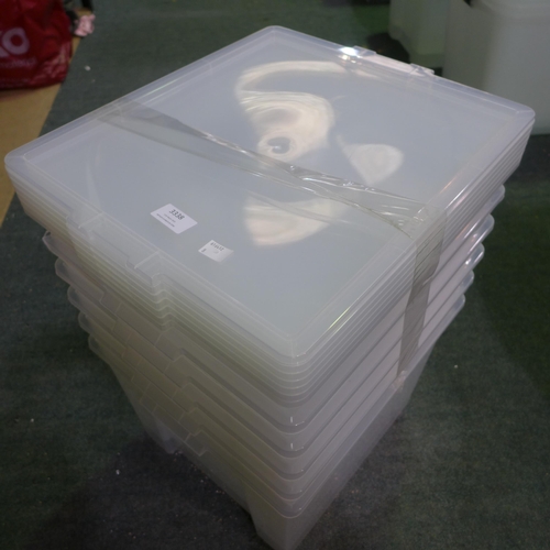 3338 - 6 Clear storage containers with lids