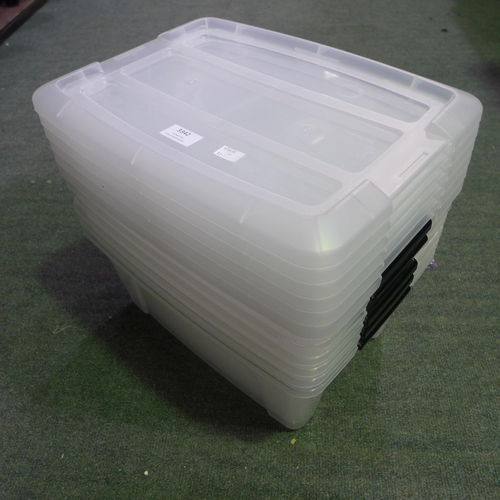 3342 - 6 Small clear storage boxes with lids