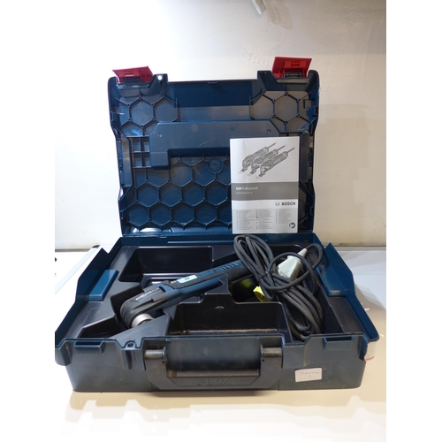 2007 - Bosch 110V oscillating multitool unused in case