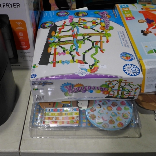 3261 - Techno Gears Marble Mania Xcelerator Set and Squish Activity Set  (283-88,277,281) * This lot is sub... 