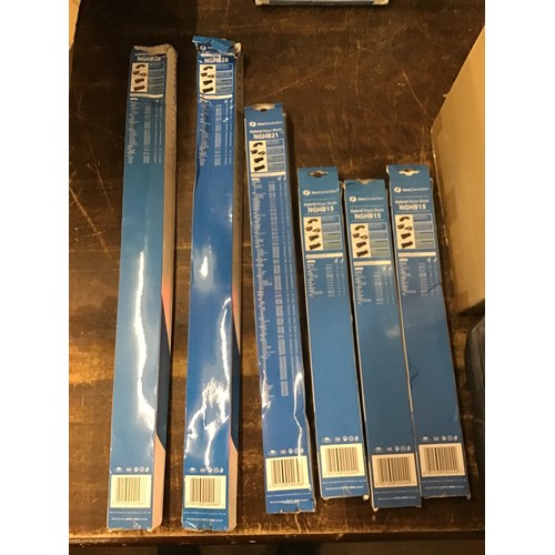 2061 - 6 Hybrid unused windscreen wiper blades (2 x 28