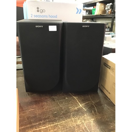 2323 - Pair of Sony loudspeakers with bass driver, tweeter and cross over - used