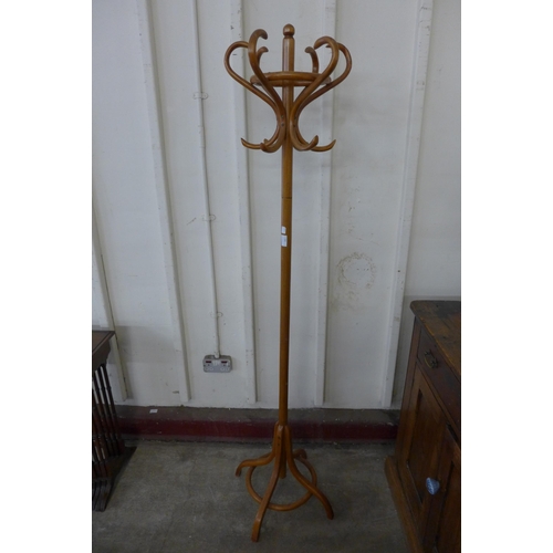 184 - A beech bentwood coatstand