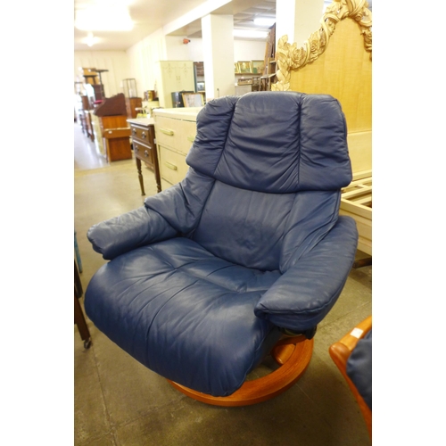 44 - A Norwegian Ekornes Stressless beech and blue leather five piece lounge suite, comprising; two sette... 