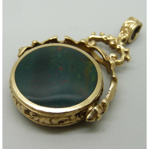 1044 - A 9ct gold bloodstone and agate set swivel fob, 11.1g